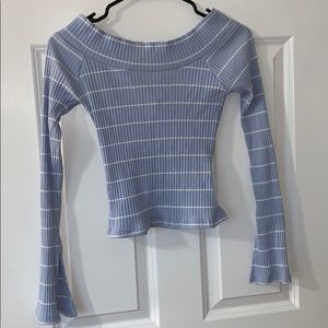 Off the shoulder long sleeve